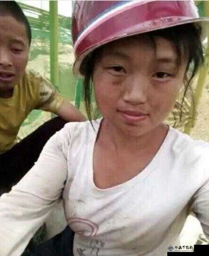 婉莹：一位伟大的女性：她用自己的身体满足了十几名农民工