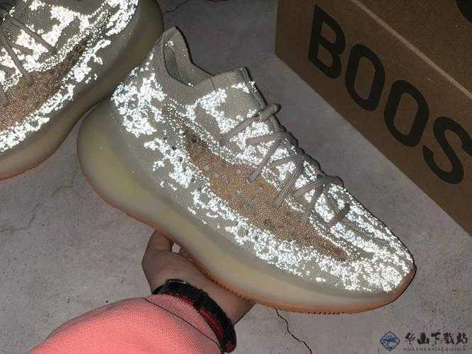 yeezy 蜜桃满天星：梦幻星空下的时尚之选